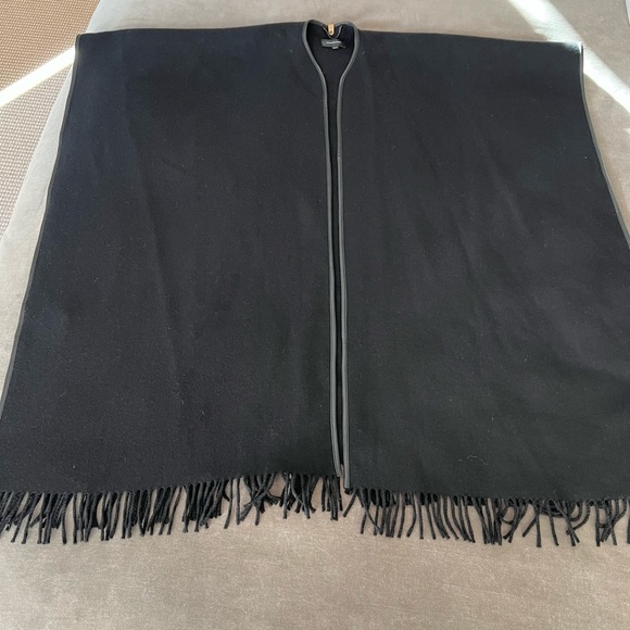 Mackage Wool Shawl - Picture 4 of 7